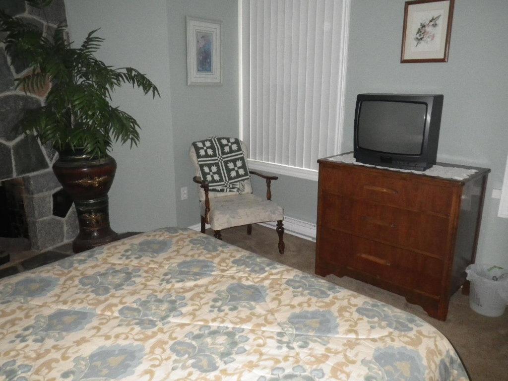 Beach Estates Inn Bed And Breakfast Nanaimo Room photo